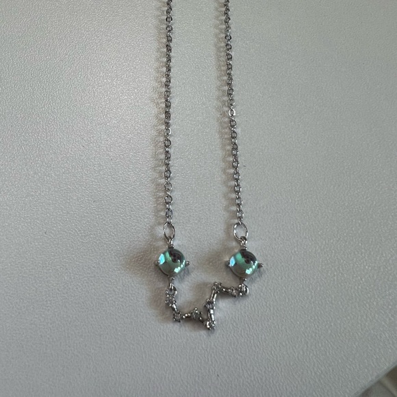 Elegant Silver Necklace - Picture 2 of 5